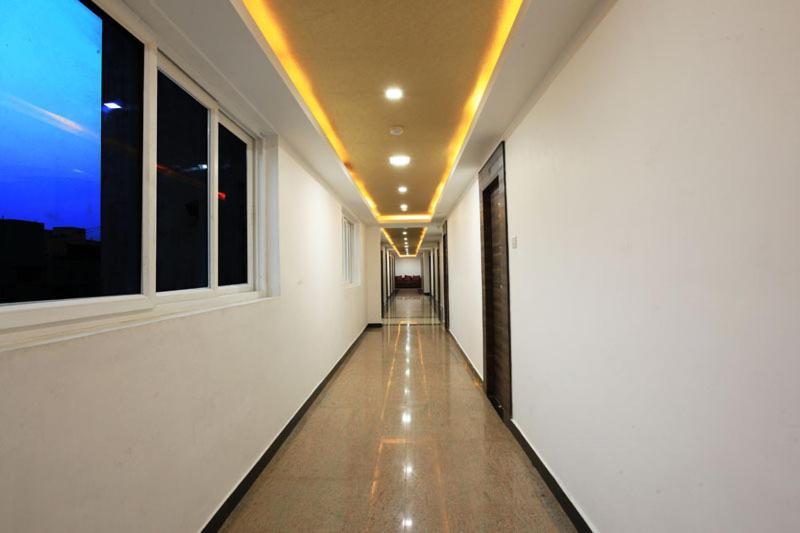 Hotel Sai International Chennai Exterior foto